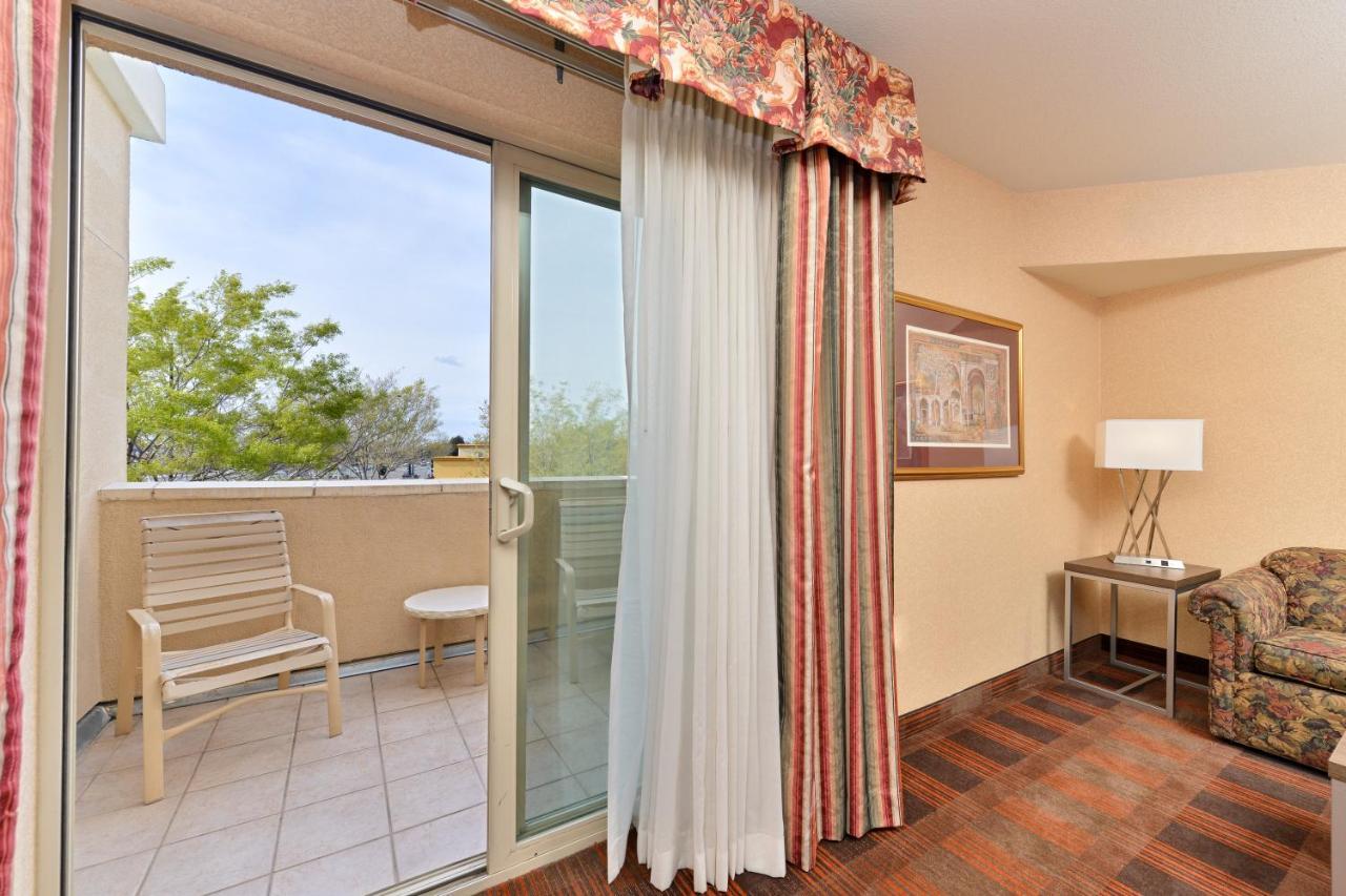 Holiday Inn Express & Suites Elk Grove Central - Hwy 99 By Ihg Exteriér fotografie