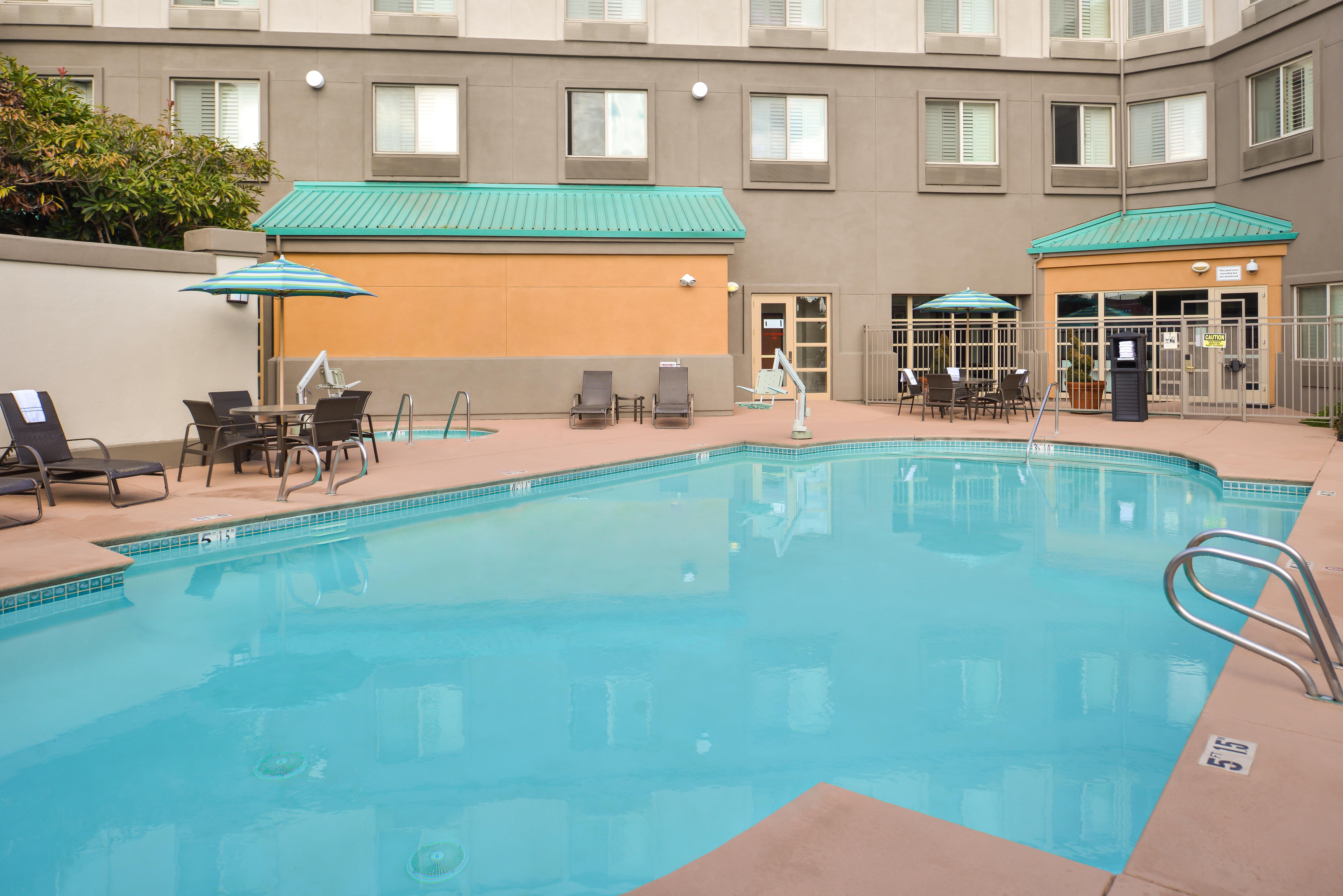 Holiday Inn Express & Suites Elk Grove Central - Hwy 99 By Ihg Exteriér fotografie